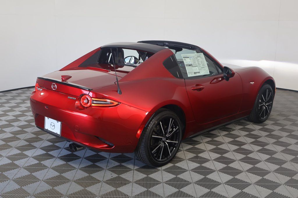 Thumbnail: 2025 Mazda MX-5 Miata - 4