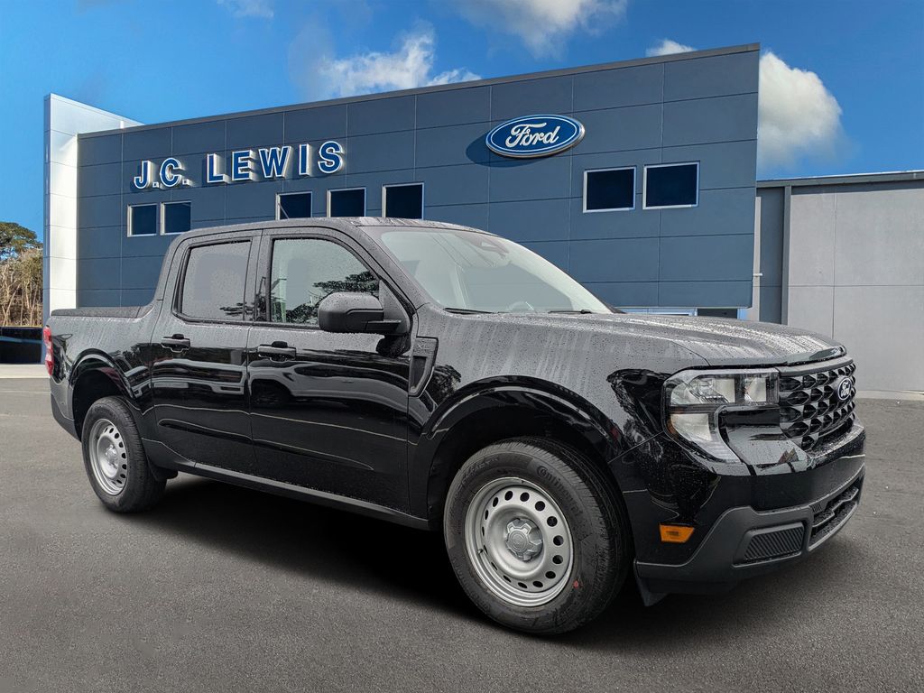 2025 Ford Maverick XL's photo