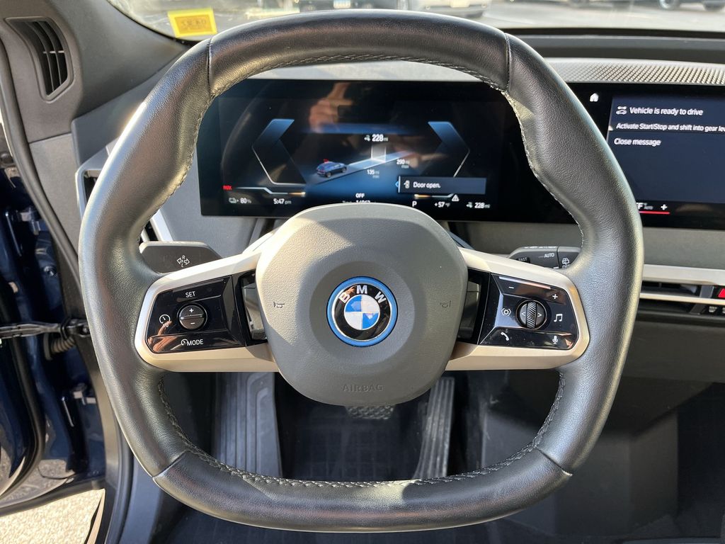 Thumbnail: 2023 BMW iX - 14