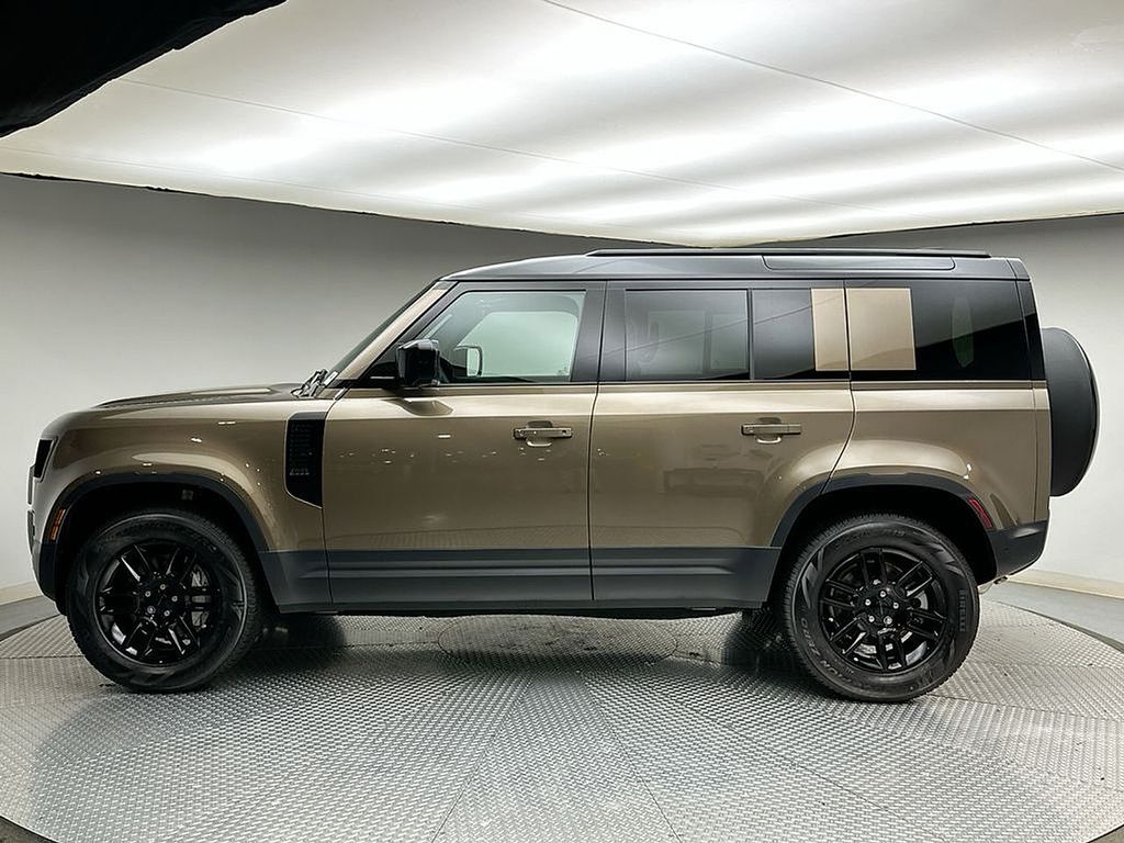 Thumbnail: 2026 Land Rover Defender - 2