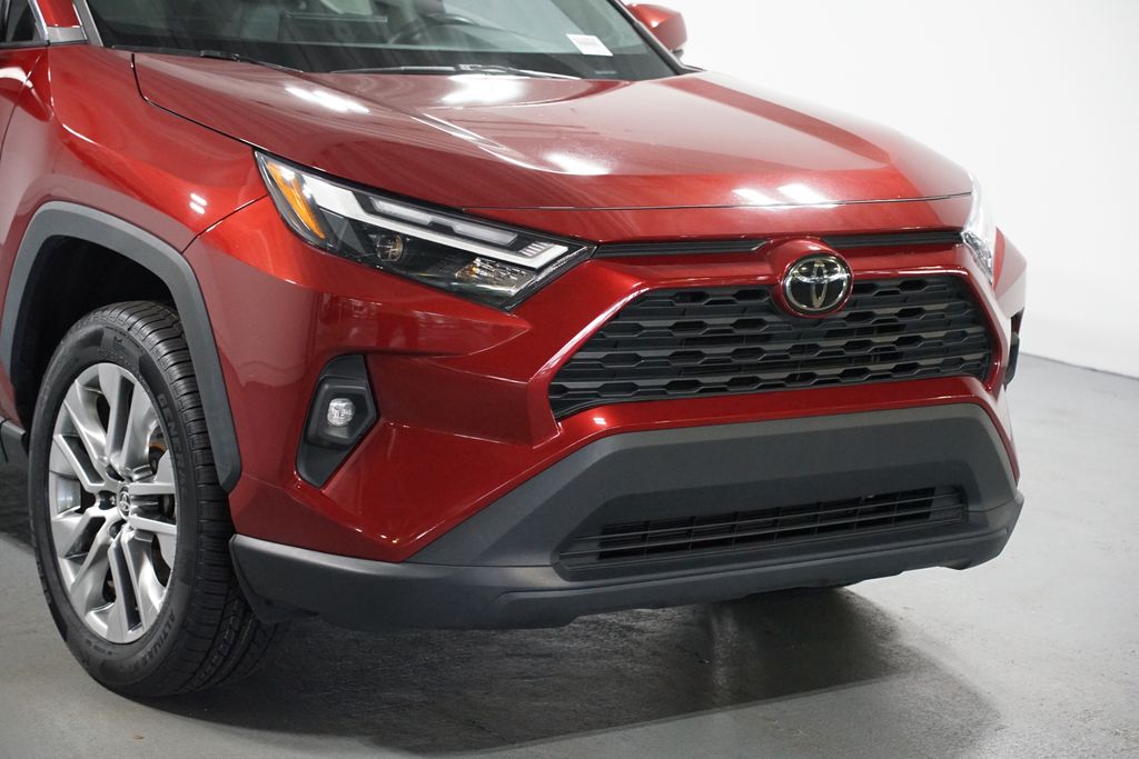Thumbnail: 2022 Toyota RAV4 - 4