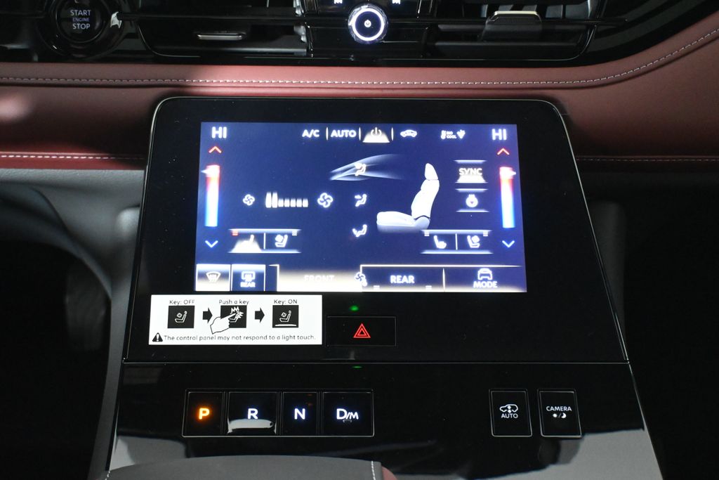 Thumbnail: 2026 INFINITI QX80 - 18