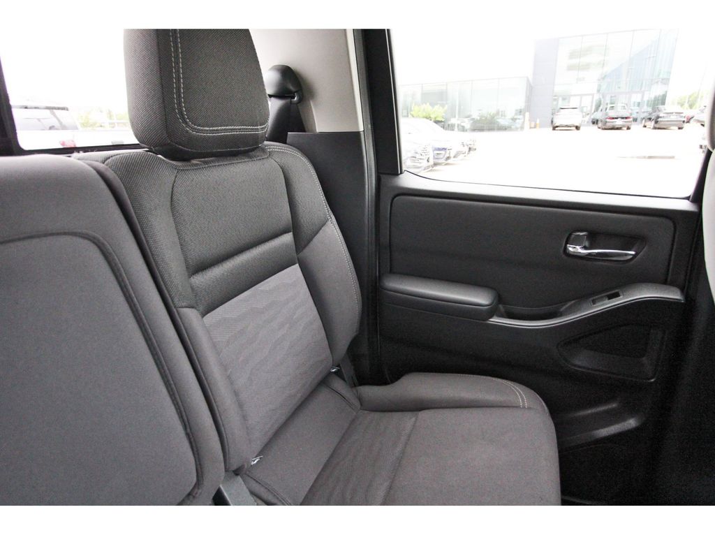 2022 Nissan Frontier SV White at Emmons Autoplex