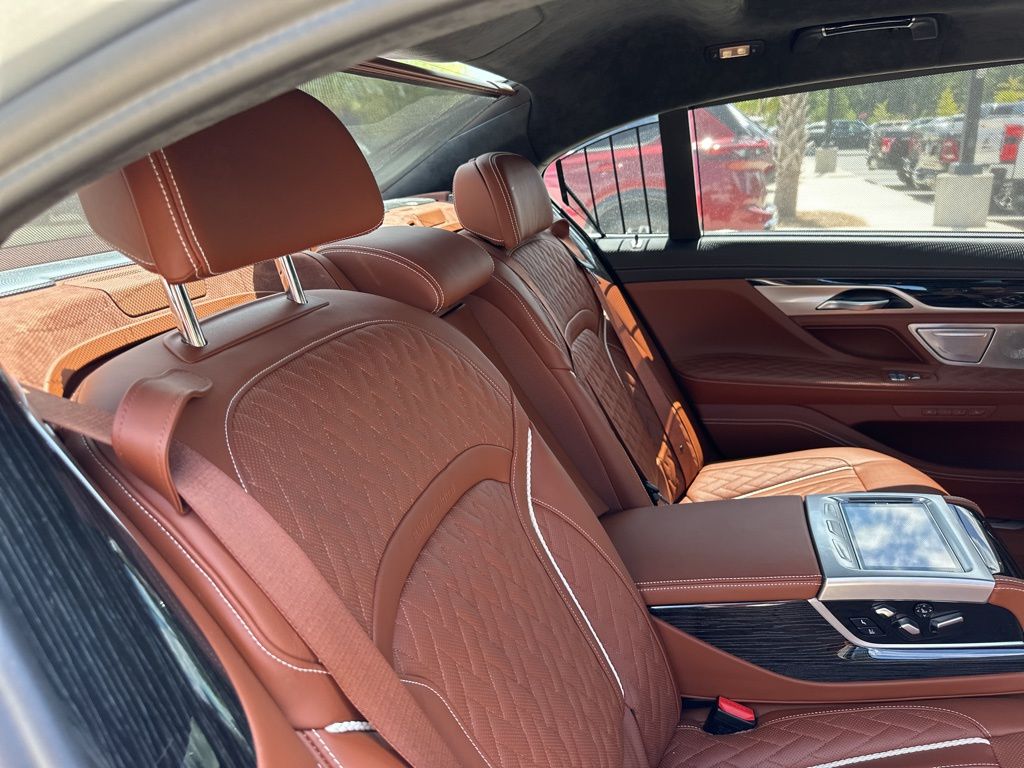 2022 Frozen Bluestone Metallic BMW 7 Series M760i AWD Sedan