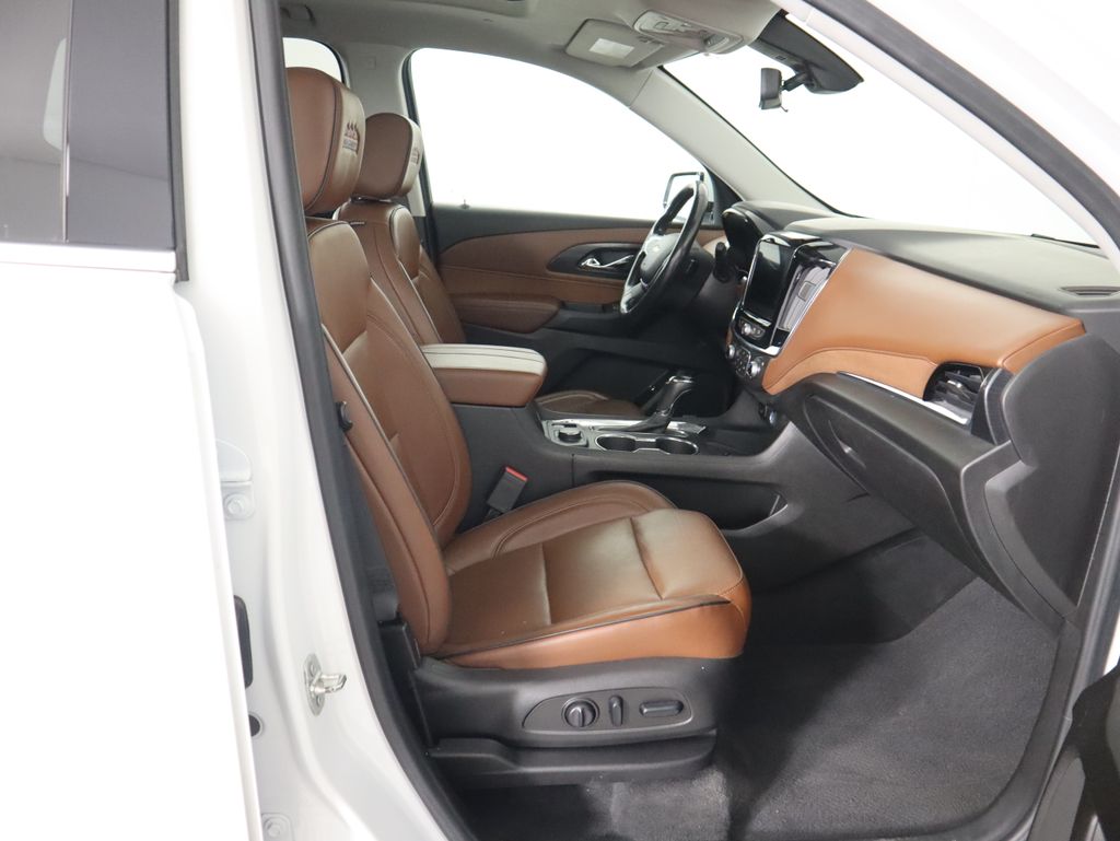 Thumbnail: 2018 Chevrolet Traverse - 20