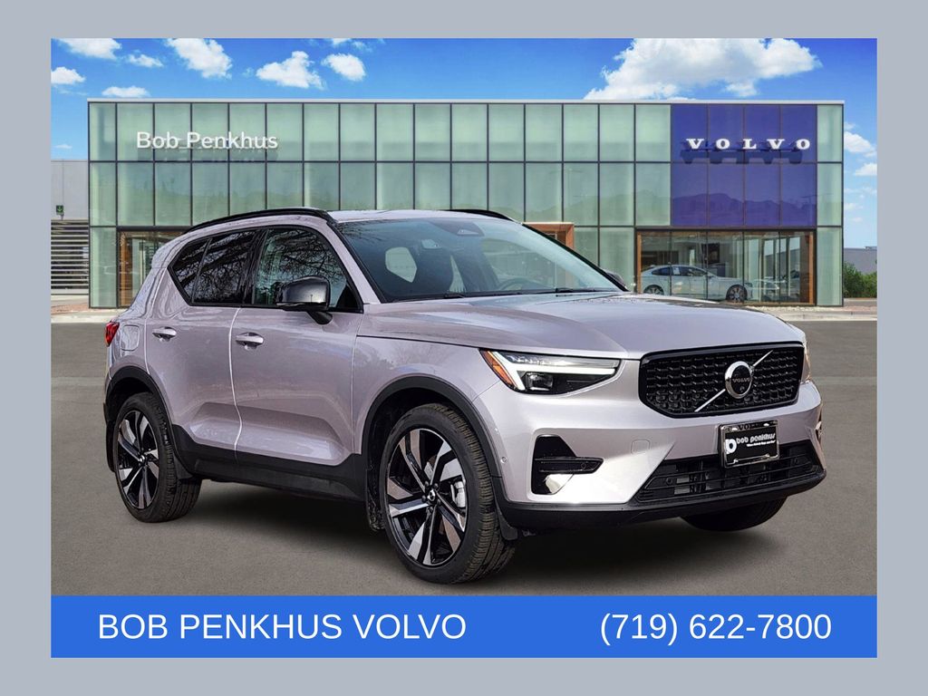 2026 Volvo XC40 B5 Ultra AWD