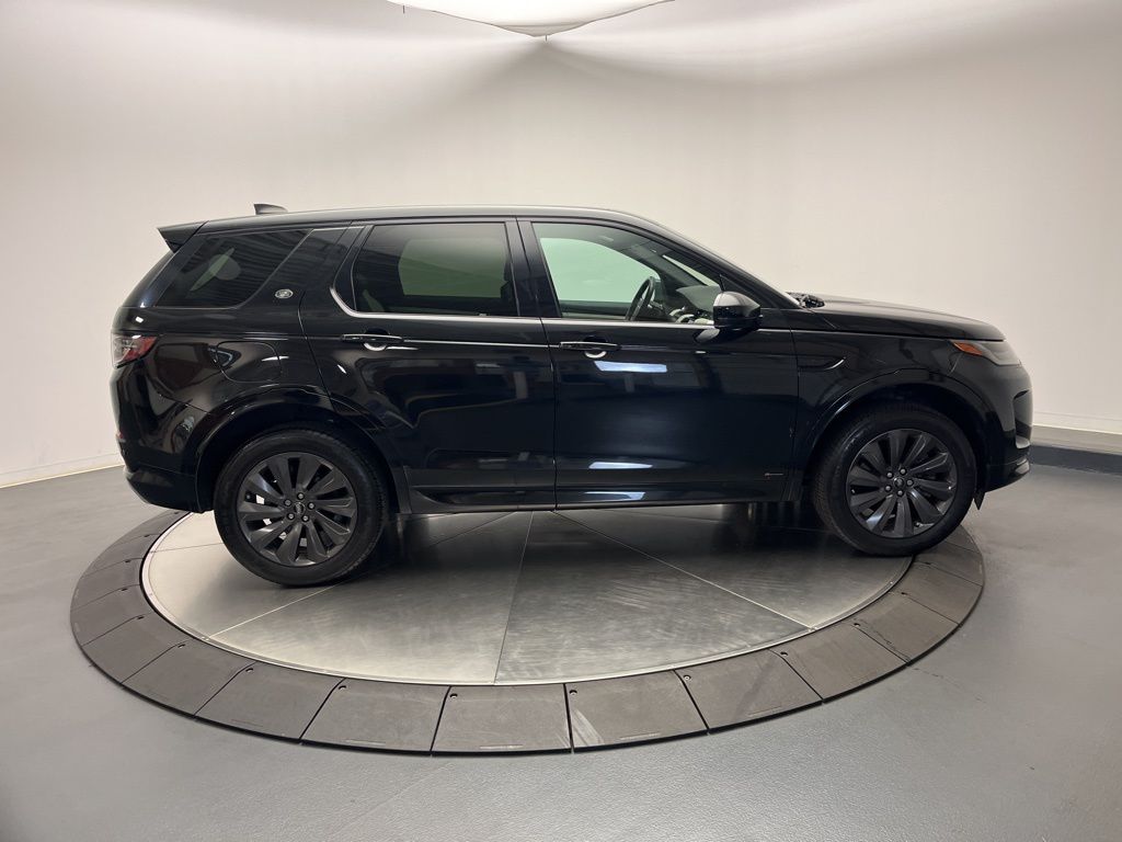 Thumbnail: 2020 Land Rover Discovery Sport - 6
