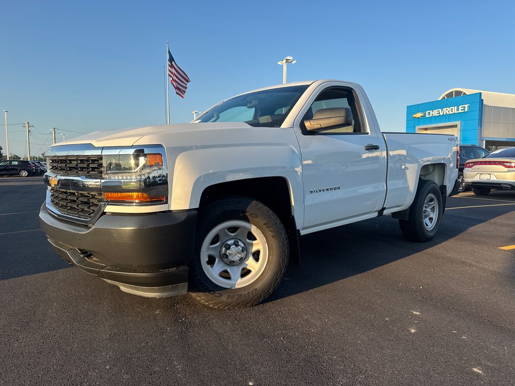 Summit White 2017 Chevrolet Silverado 1500 Pickup Truck Four-Wheel Drive 6-Speed Automatic Overdrive