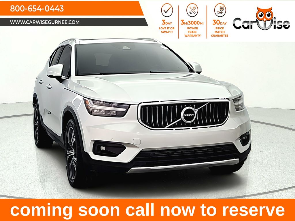 Bright Silver Metallic 2019 Volvo XC40 SUV / Crossover All-Wheel Drive Automatic