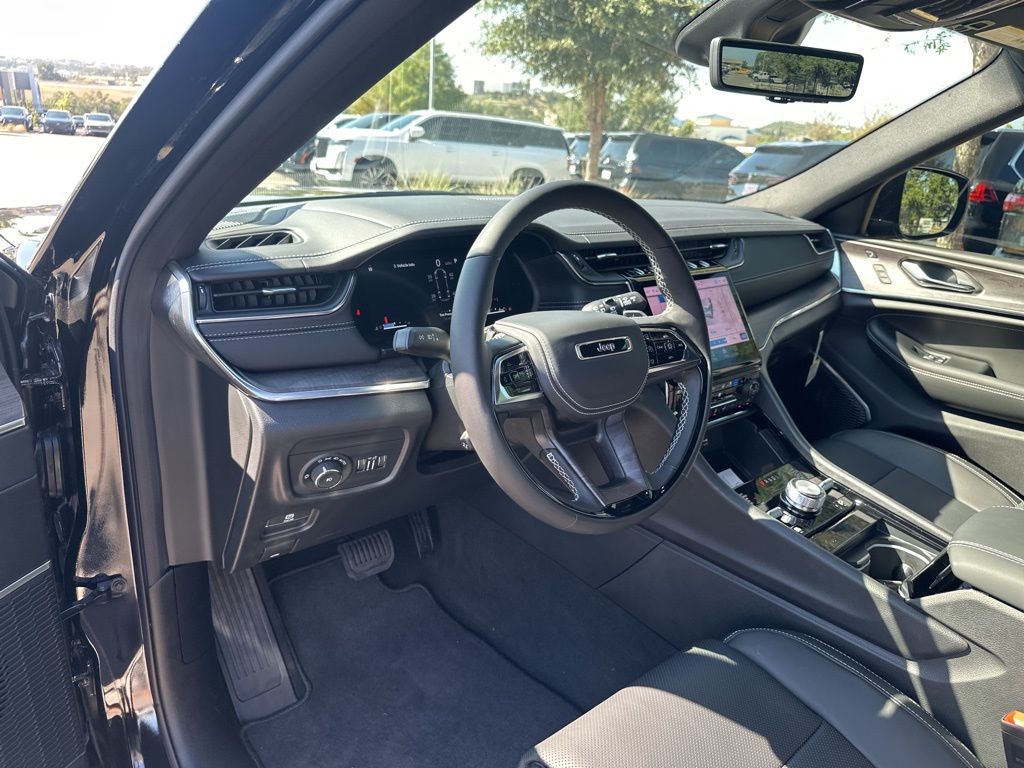New Car 2025 Jeep Grand Cherokee L  Overland For Sale Under $70,000 In Austin, Texas