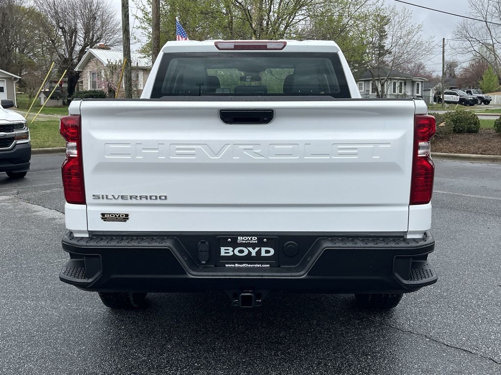 2025 Chevrolet Silverado 1500 WT photo