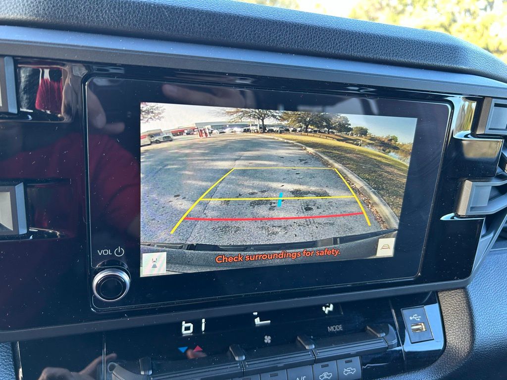 Thumbnail: 2025 Toyota Tundra - 24