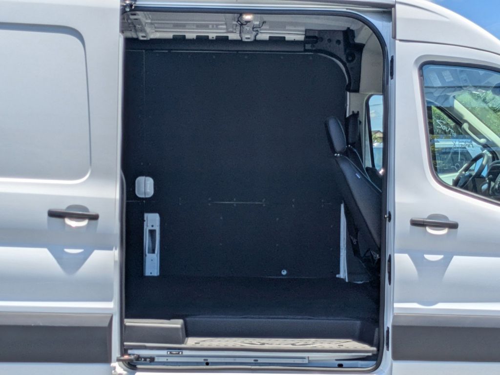 2025 Ford Transit 250