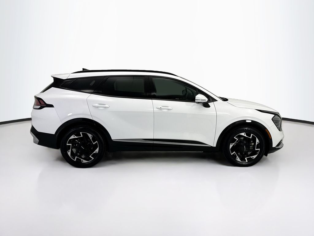 Thumbnail: 2023 Kia Sportage - 4