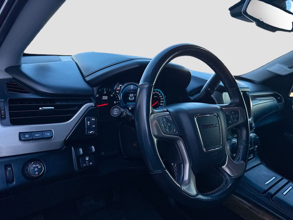 2020 GMC Yukon Denali - Photo 11