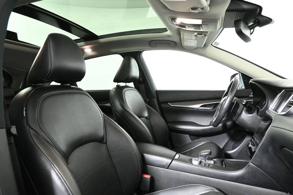 2022 INFINITI QX50 Luxe 25