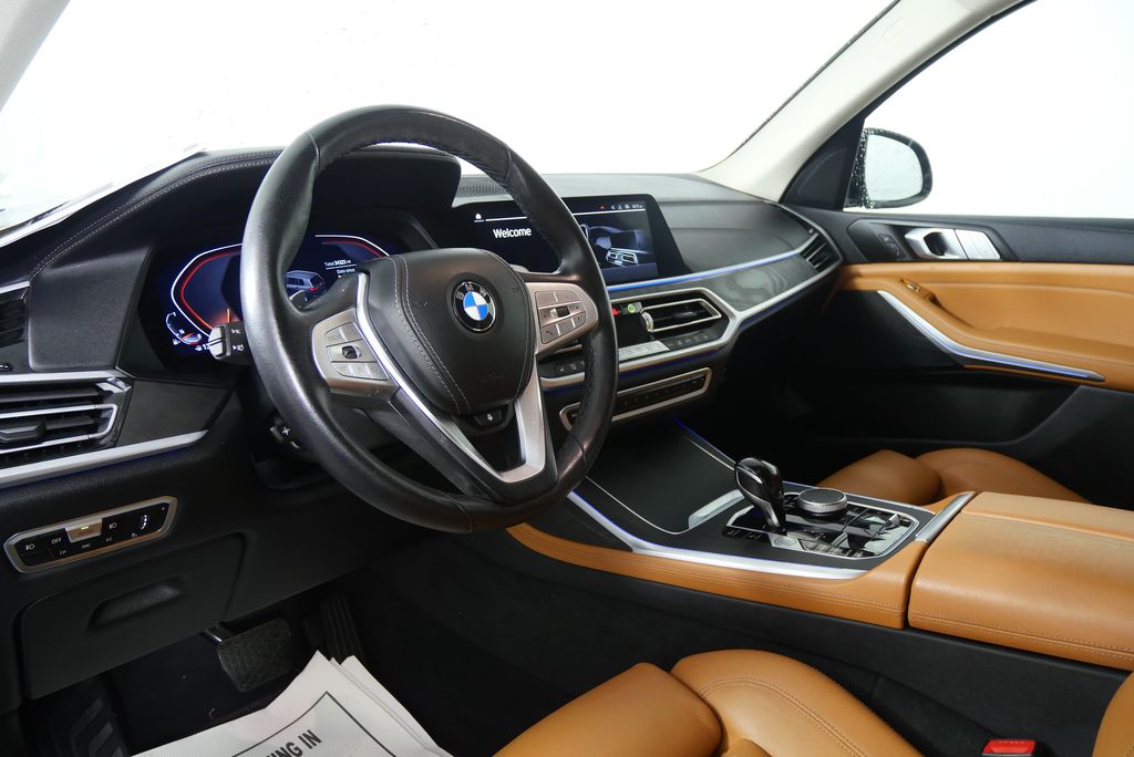 2022 BMW X7 xDrive40i 12