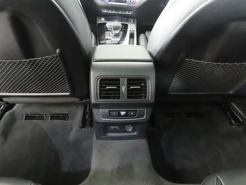 Thumbnail: 2025 Audi Q5 - 26