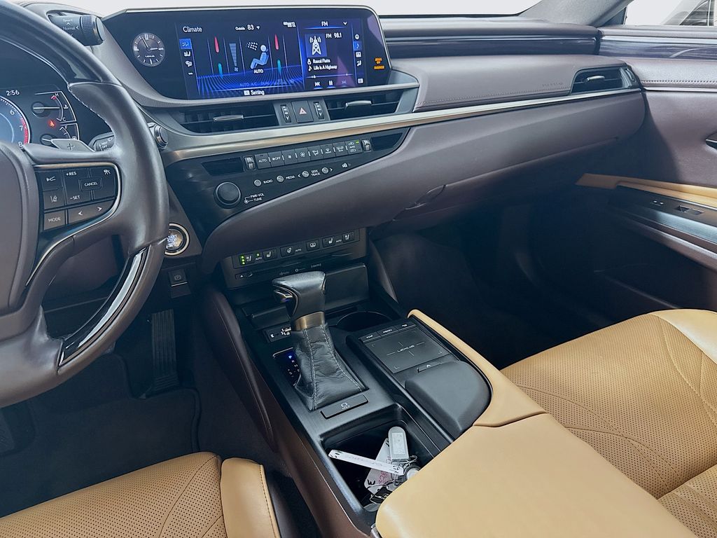 2019 Lexus ES 350 Luxury 24