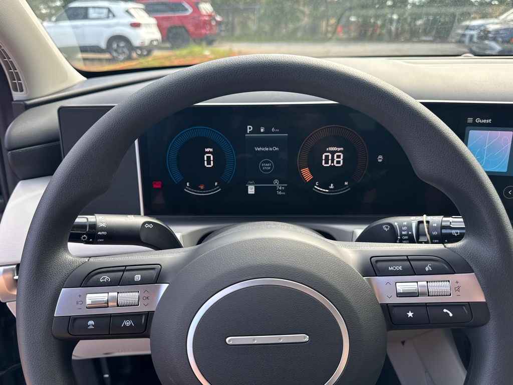 2025 Hyundai Tucson SEL photo 16