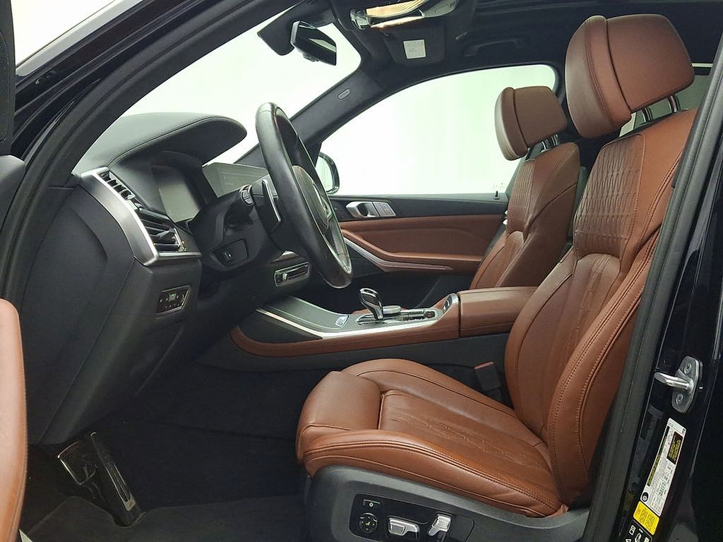 Thumbnail: 2022 BMW X7 - 14