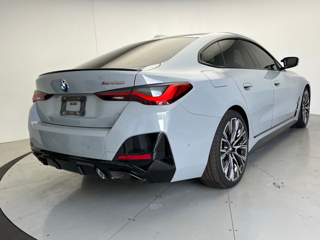 Thumbnail: 2024 BMW 4 Series - 3