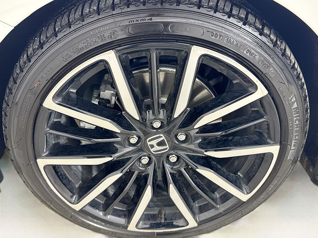 Used Car 2025 Honda Accord Hybrid  Touring For Sale Under $35,000 In Austin, Texas