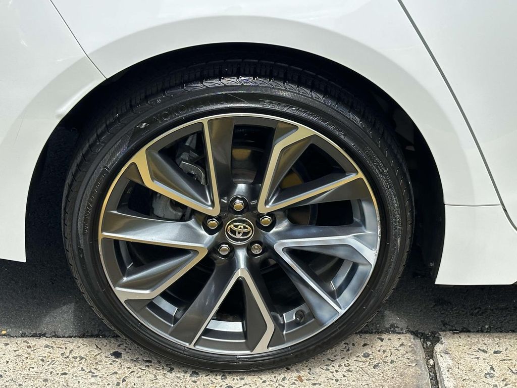 2021 Toyota Corolla SE 7