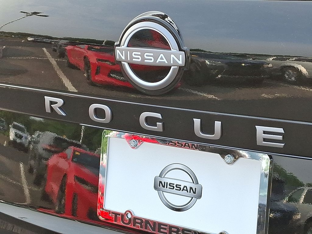Thumbnail: 2026 Nissan Rogue - 10