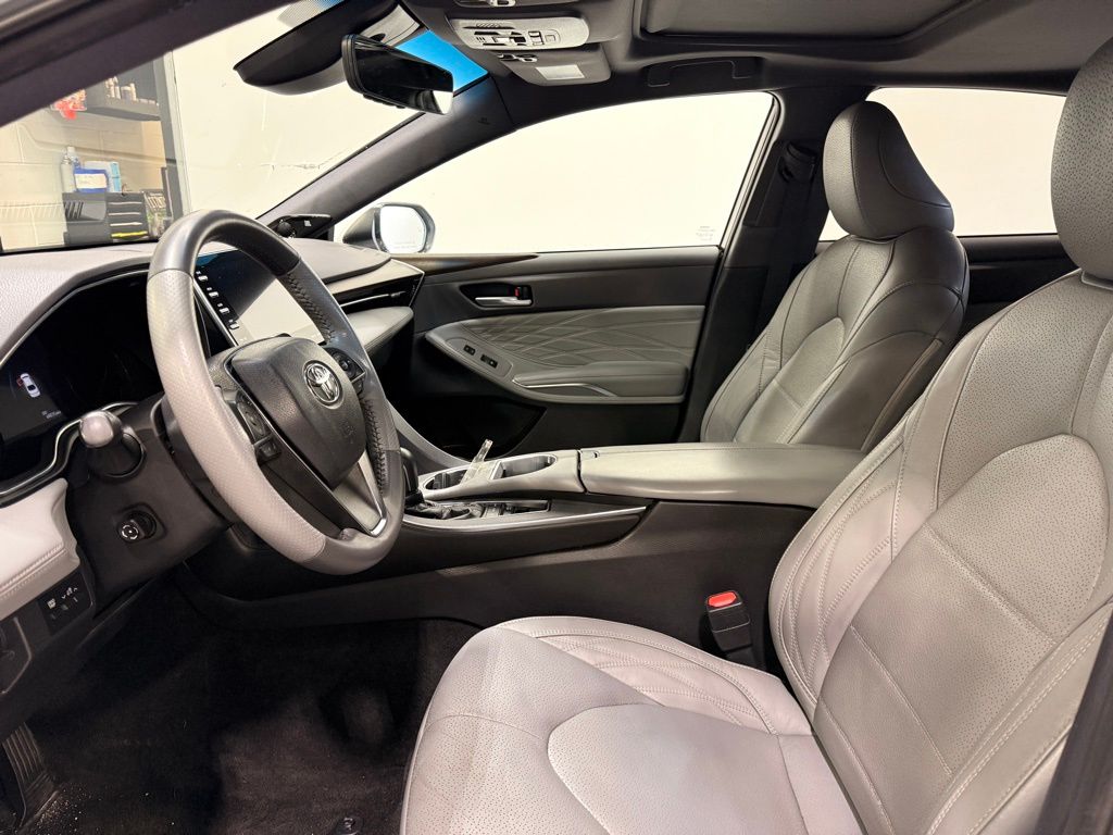 Thumbnail: 2019 Toyota Avalon - 10