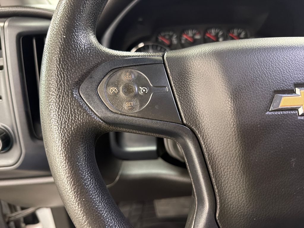 Used 2018 Silver Chevrolet Custom image 18