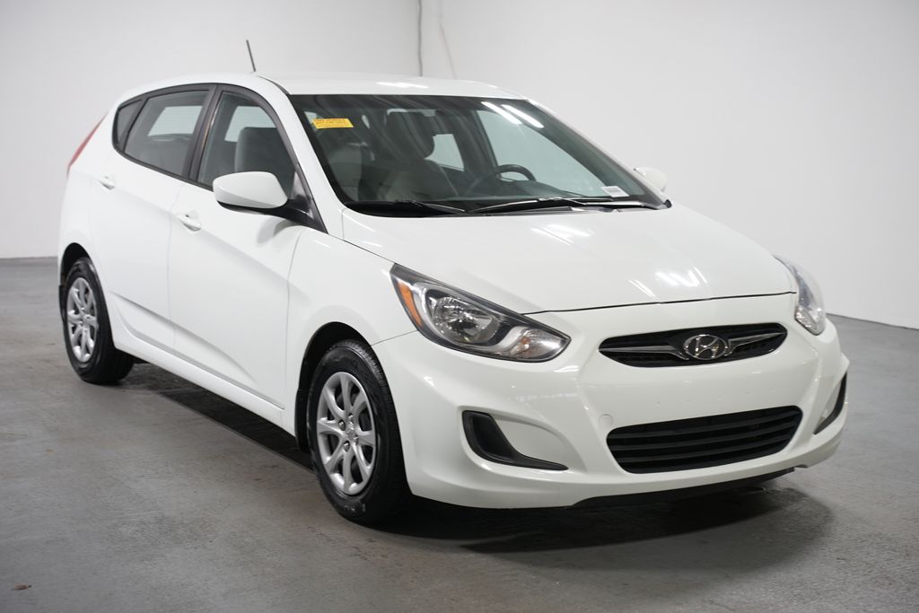 Thumbnail: 2013 Hyundai Accent - 3