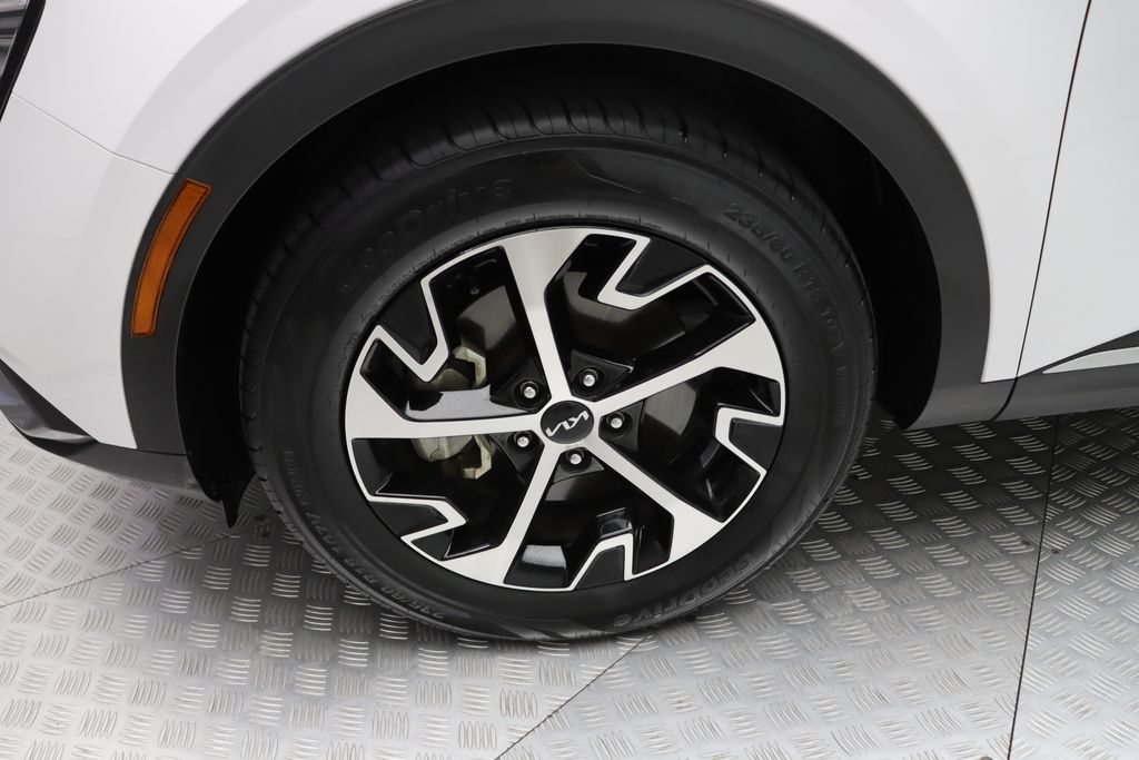 2023 Kia Sportage EX 4
