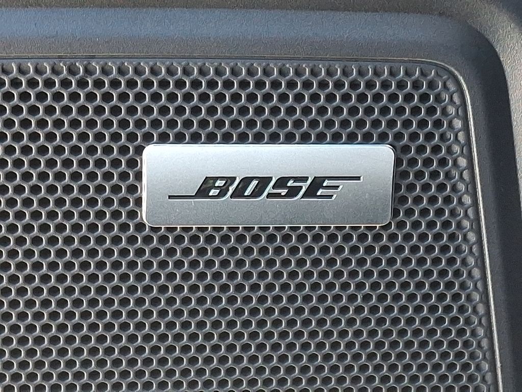 Thumbnail: 2024 Porsche Macan - 27