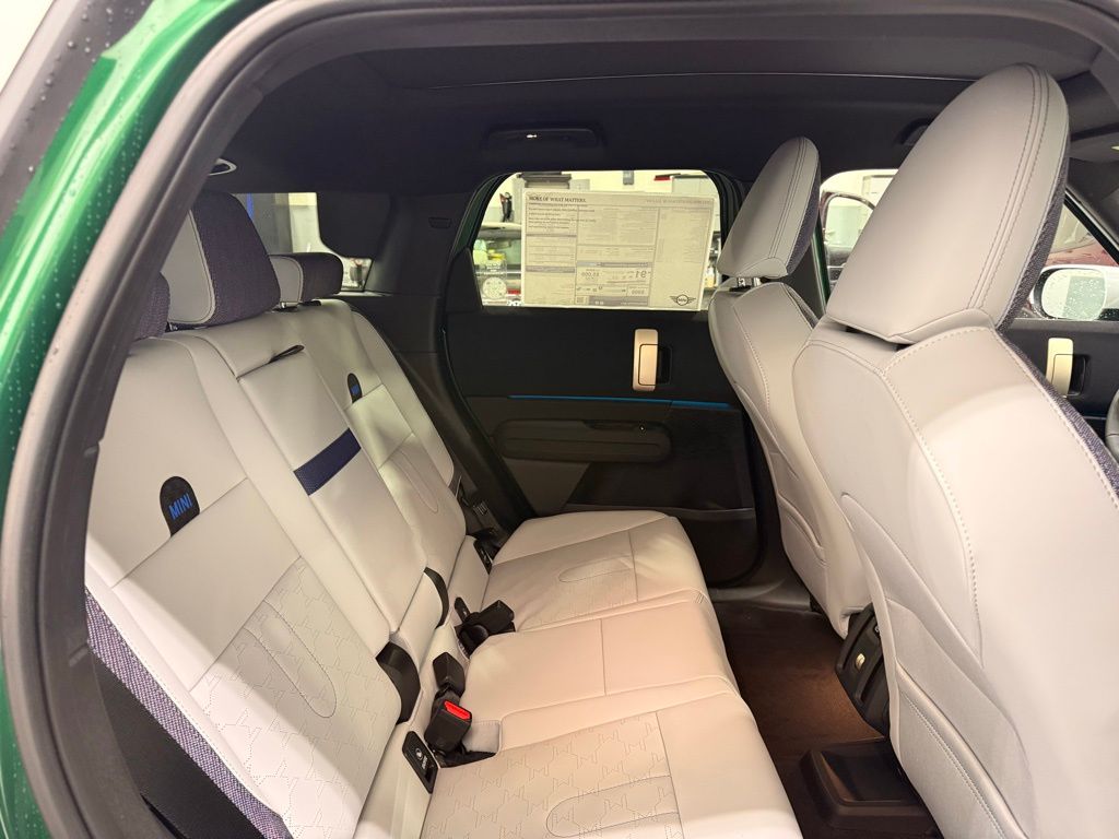 2025 MINI Cooper Countryman Iconic 25