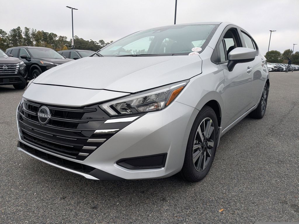 New 2025 Nissan Versa Sedan