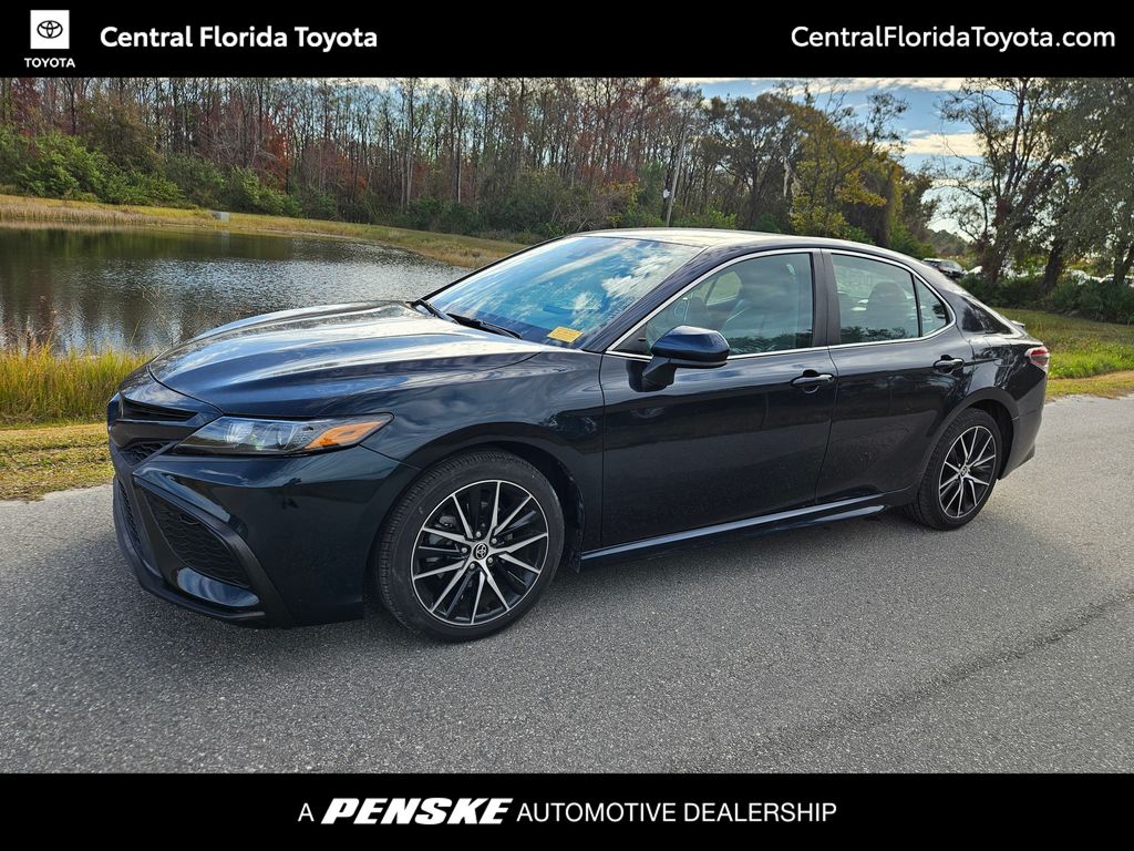 2021 Toyota Camry SE -
                Orlando, FL