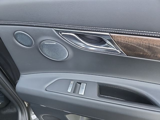 2025 Genesis GV80 2.5T 26