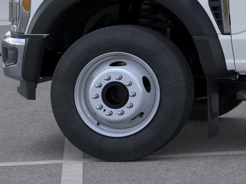 New 2025 Ford Super Duty F-600 Chassis Regular Cab (DRW) 169" Wheelbase XL