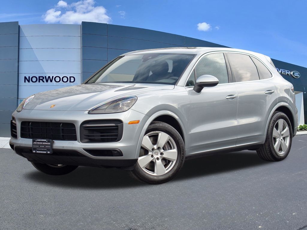 Dolomite Silver Metallic 2022 Porsche Cayenne AWD SUV / Crossover All-Wheel Drive 8-Speed Automatic