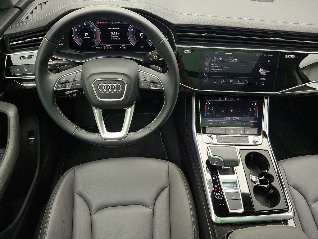 Thumbnail: 2025 Audi Q7 - 11