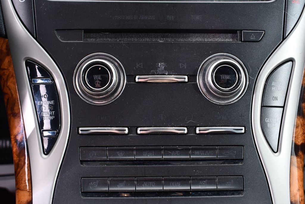 Used 2016 Silver Lincoln Reserve image 29