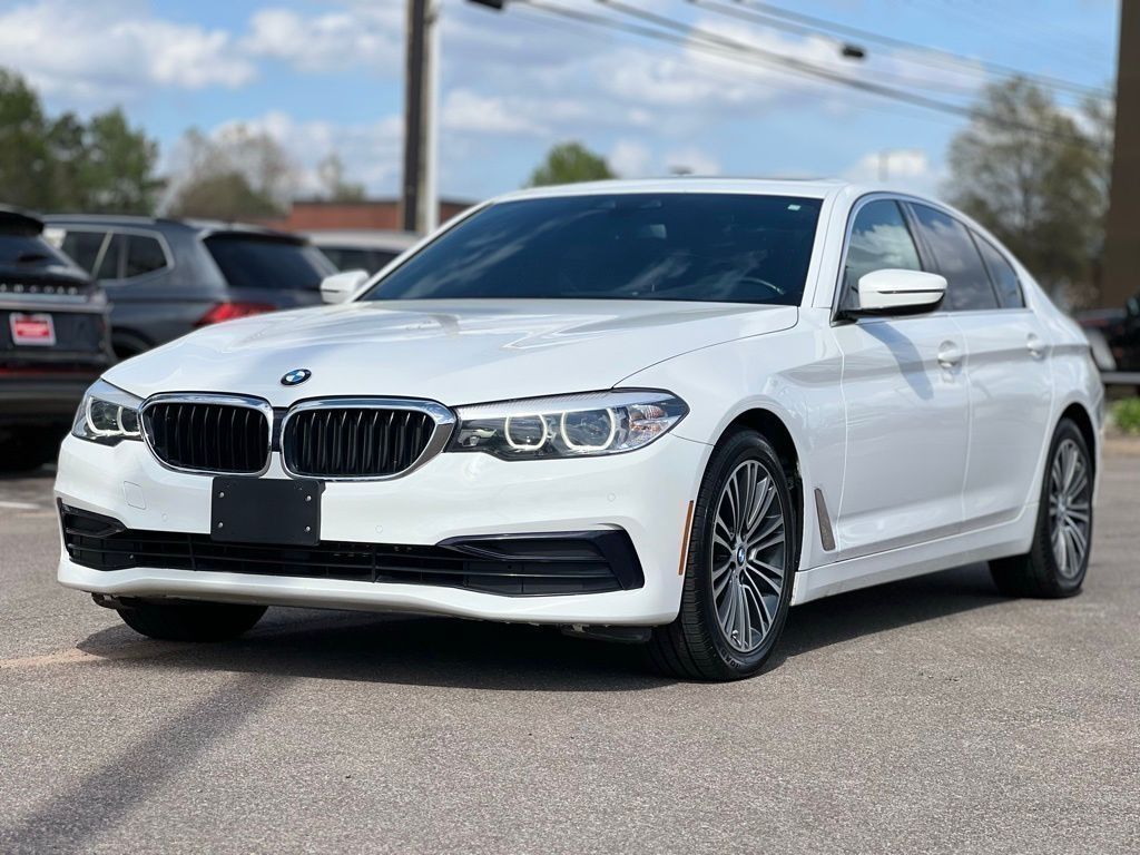 Alpine White 2019 BMW 5 Series 530i Sedan RWD Sedan Rear-Wheel Drive 8-Speed Automatic