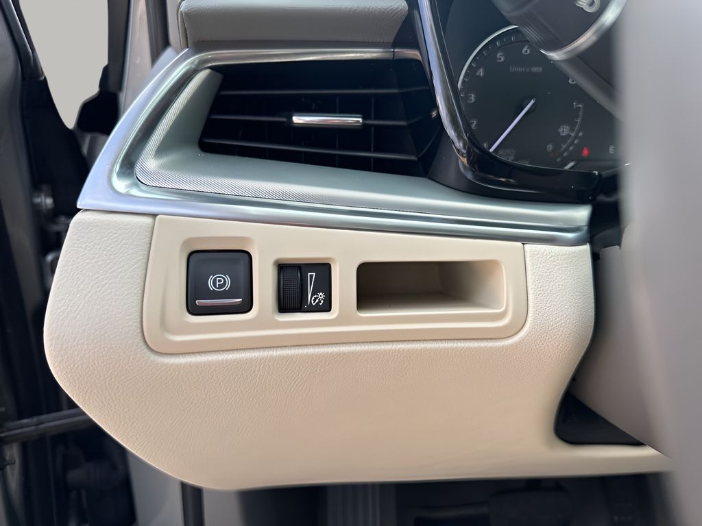 Used Car 2023 Cadillac Xt5  Premium Luxury For Sale Under $35,000 In Austin, Texas