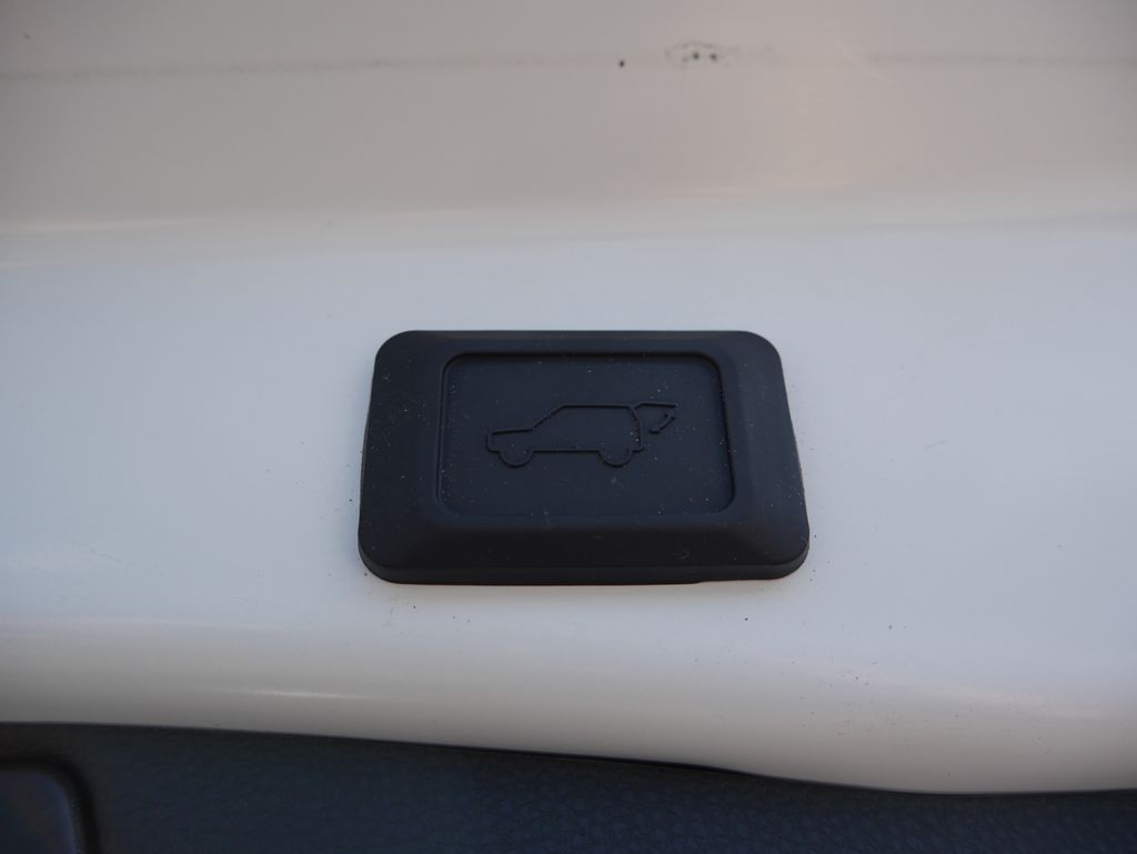 Thumbnail: 2025 Toyota RAV4 - 22