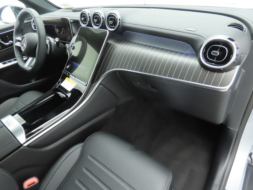 2024 Mercedes-Benz GLC 300 17