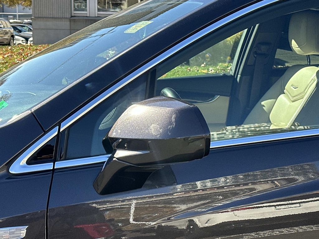 Thumbnail: 2018 Cadillac XT5 - 13