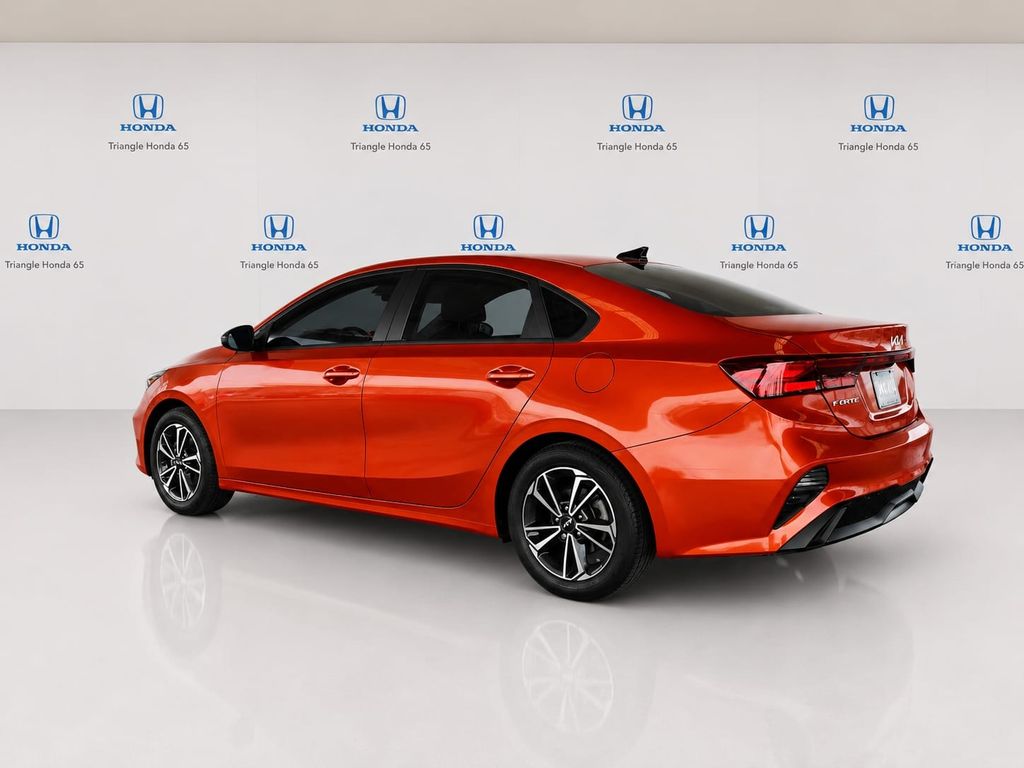 Thumbnail: 2023 Kia Forte - 4