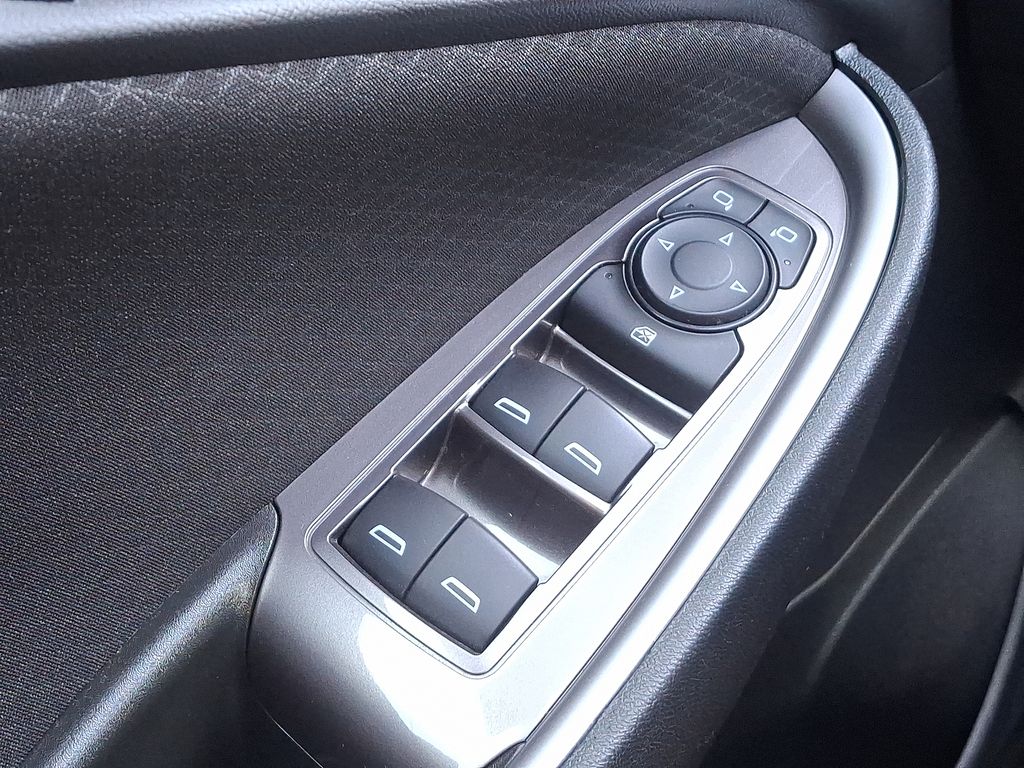 Thumbnail: 2020 Chevrolet Malibu - 24