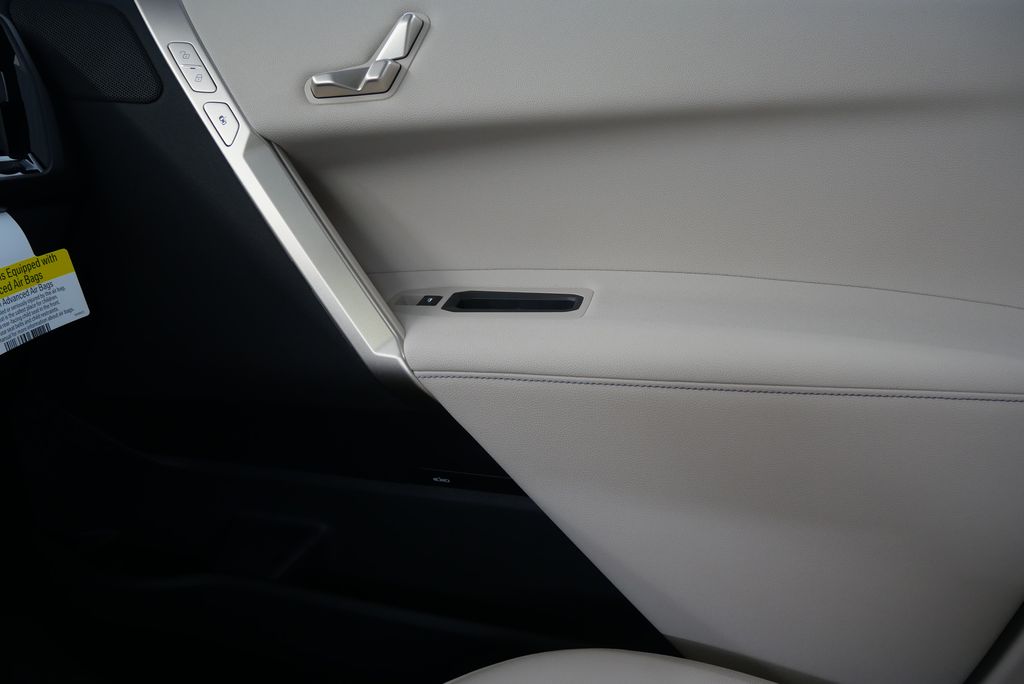 2025 BMW iX xDrive50 26